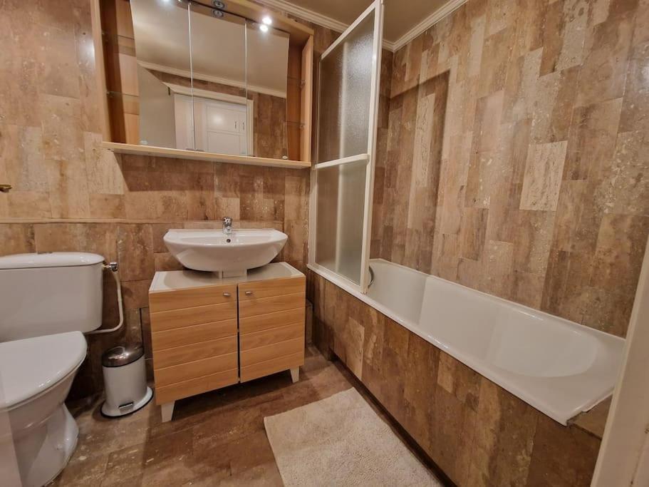 Appartement Deauville, Proche Avec Parking Prive Deauville