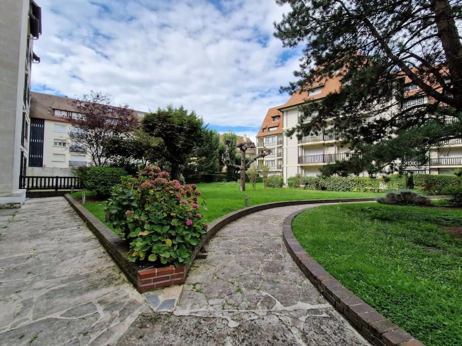 Deauville, Proche Avec Parking Prive * Deauville